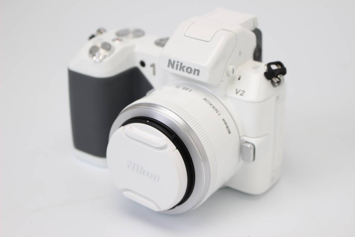 Nikon 1 V2 ホワイト　∞-0.2m/0.7ft 1425万画素