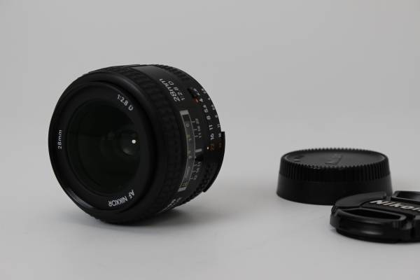 Nikon ニコン AF Nikkor 28mm F2.8D